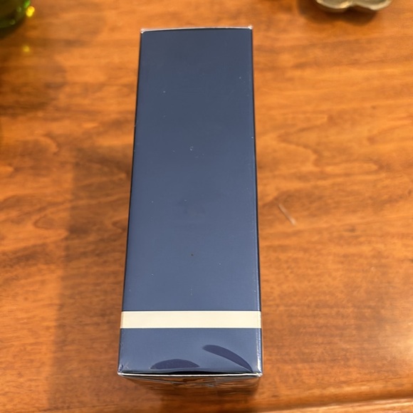 Boucheron for men 3.3 Oz Eau De Parfum. New in package. - Picture 4 of 6